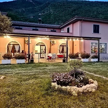 Salisu Country House Mignano Monte Lungo Bagian luar foto